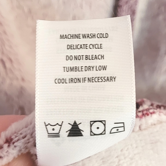 Softest Hoodie Everrr - Picture 6 of 6